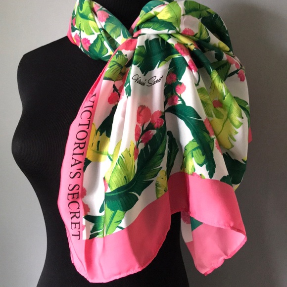 Super Large Victoria’s Secret Scarf And Wrap 🌸🌸 - Picture 2 of 8